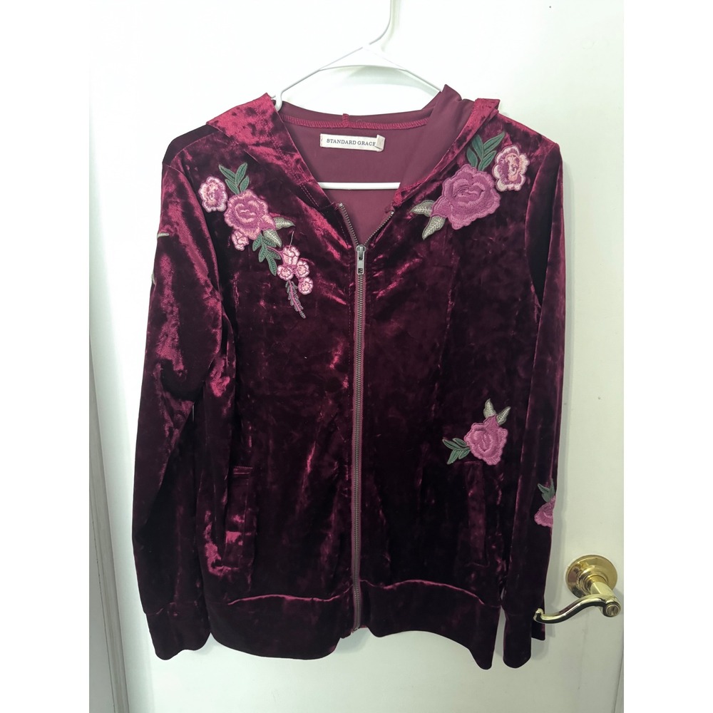 Standard Grace Burgundy Crushed Velvet Floral Embroidered Zip Up Hoodie Small